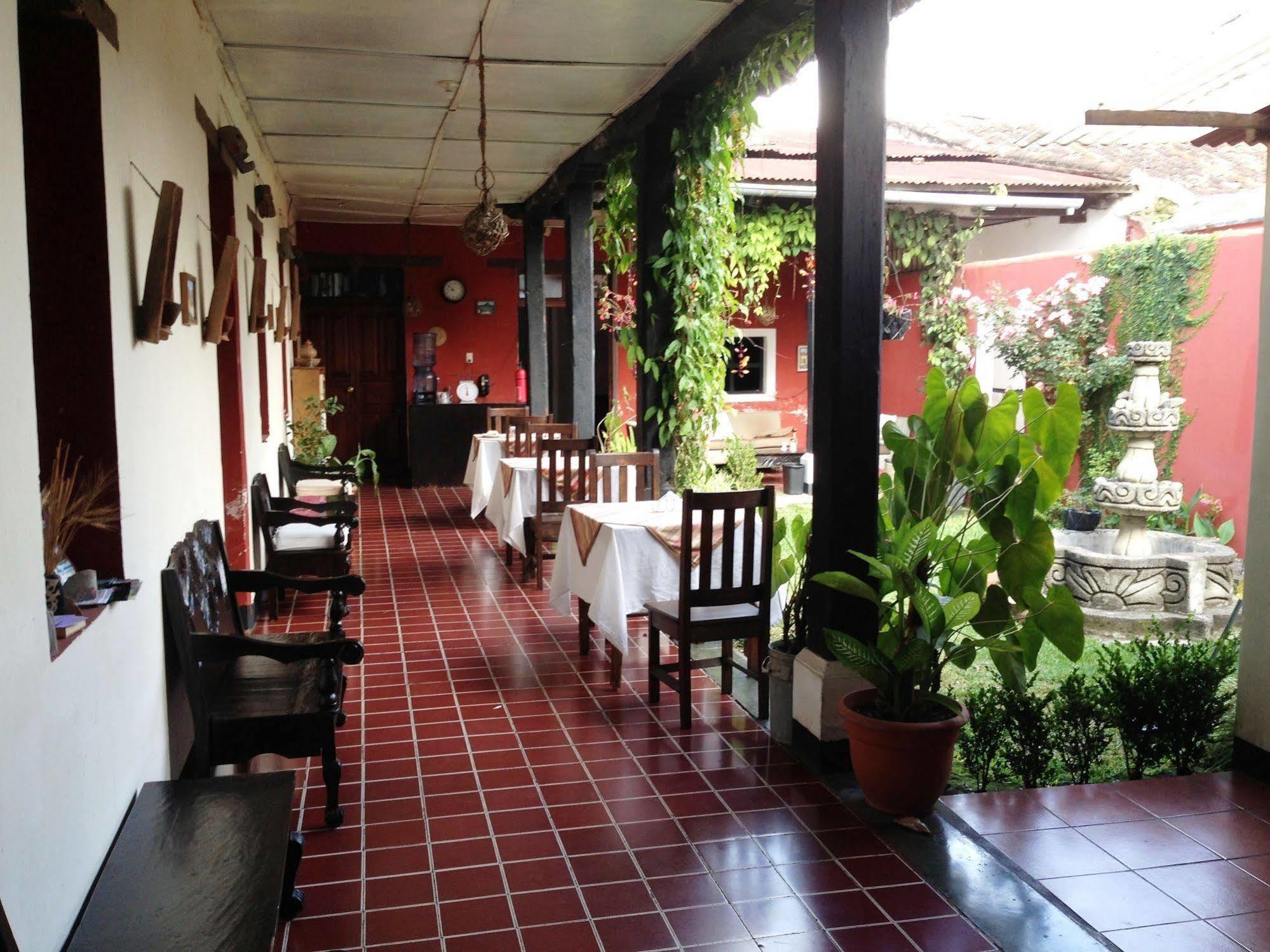 Posada Don Diego Antigua ภายนอก รูปภาพ